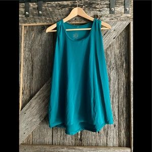 ⭐️ Athletic Tank Top